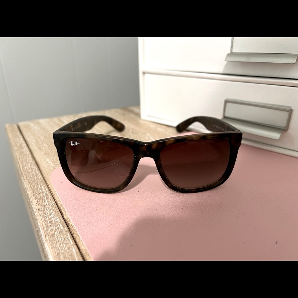 Ray-Ban Justin Classic Sunglasses